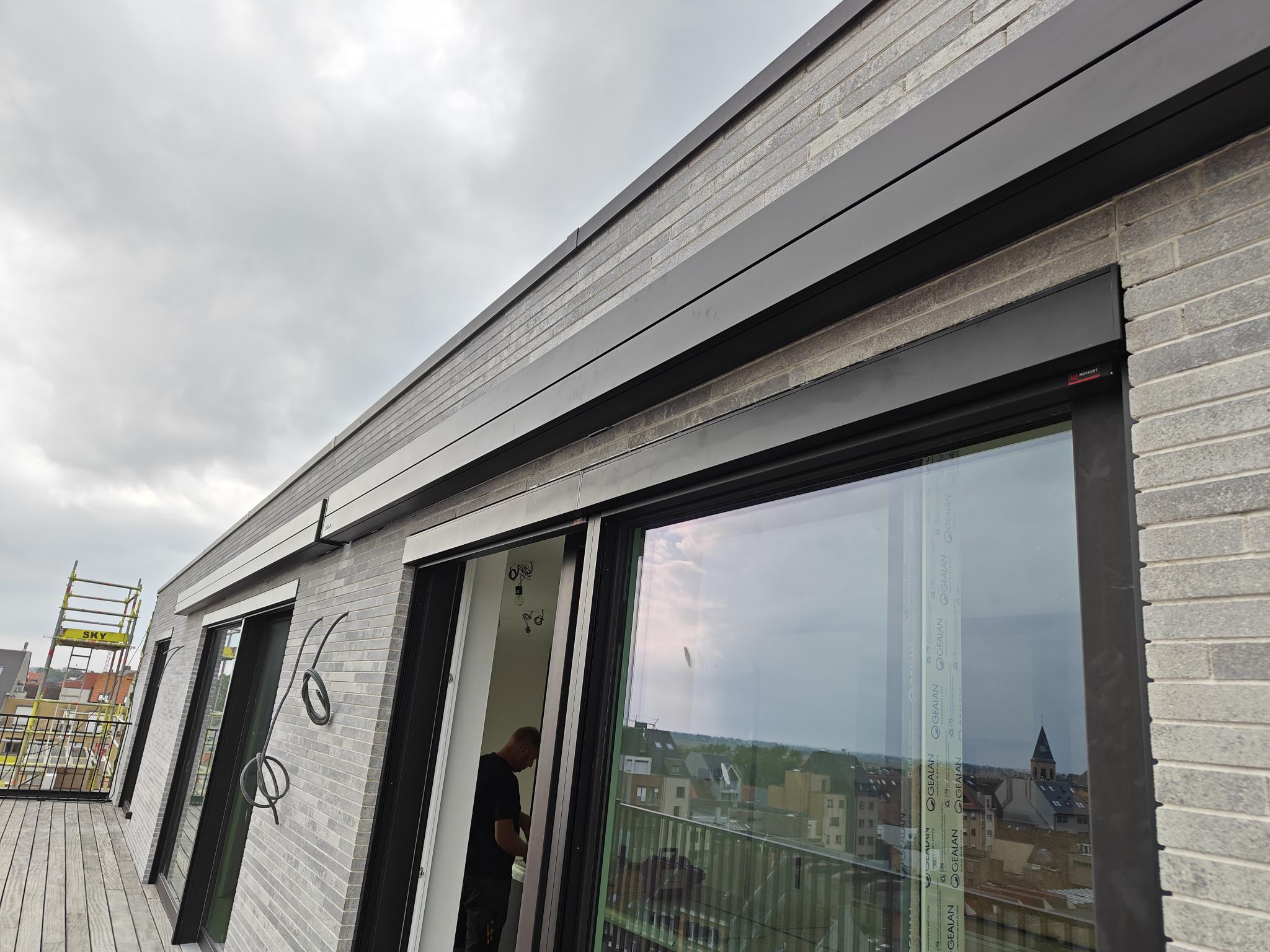 Screens en knikarmschermen